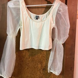 Wild Fable white long sleeve fairy shirt. Size M